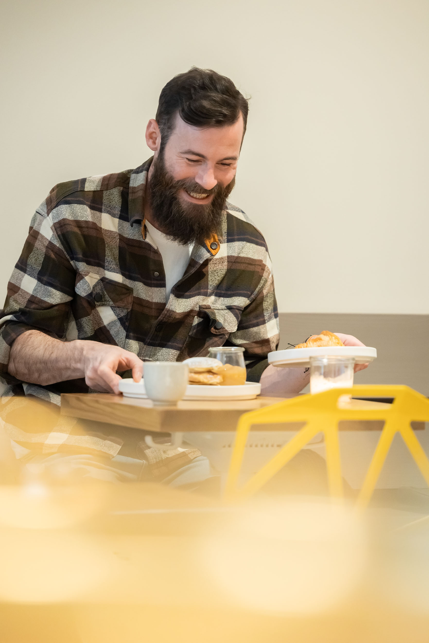 gast in paul und matts cafe in der osterstrasse hamburg